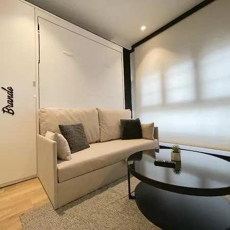 شقة Mk77 - Lancia ليون