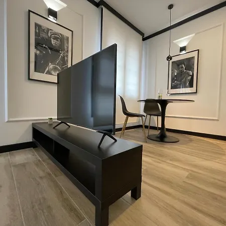 Mk77 - Lancia Apartmán León