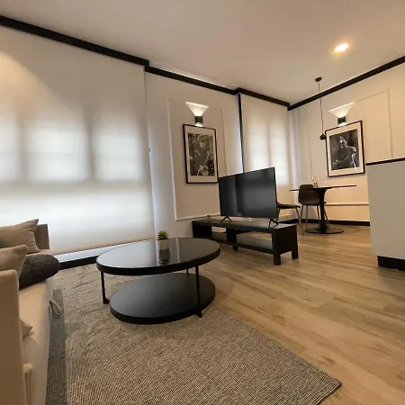 Mk77 - Lancia شقة ليون