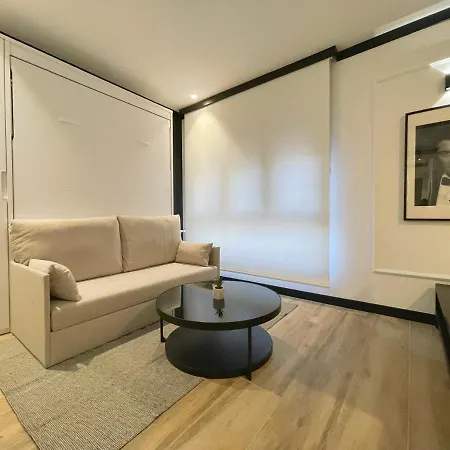 Mk77 - Lancia شقة *