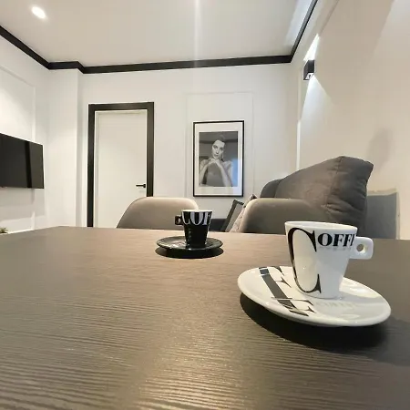 Mk77 - Lancia Apartment