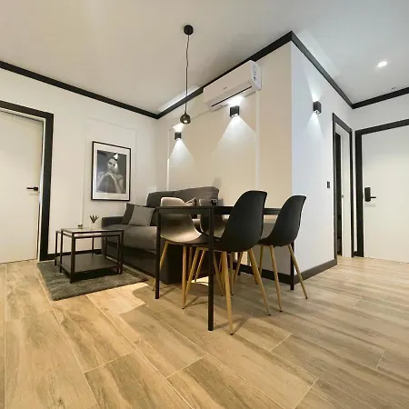 Mk77 - Lancia Apartmán León