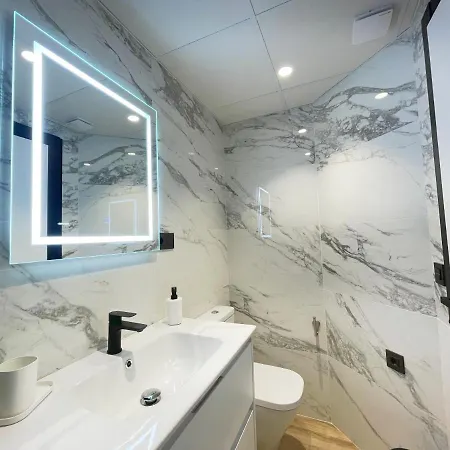 Mk77 - Lancia شقة *