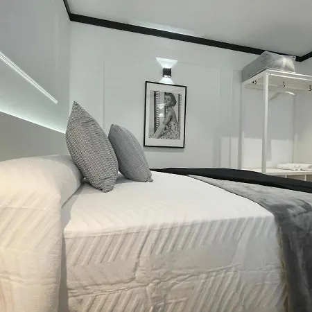 Mk77 - Lancia شقة