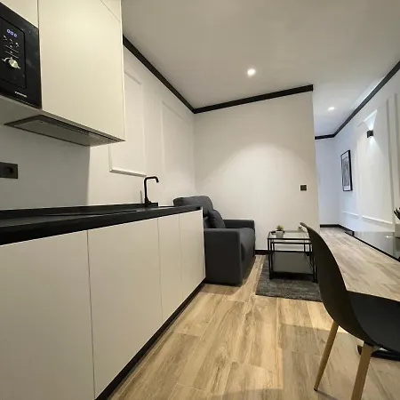 Mk77 - Lancia ليون